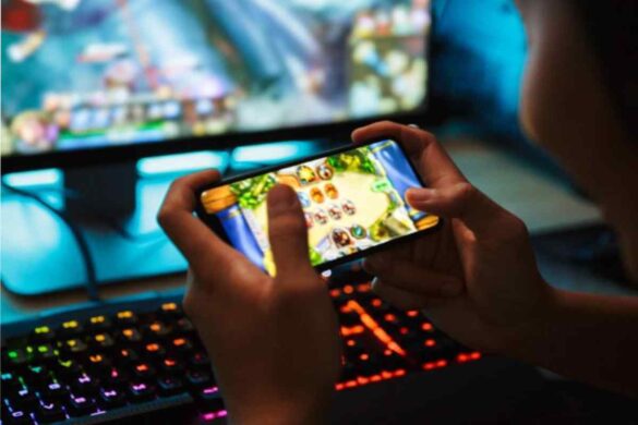 PLAY ONLINE