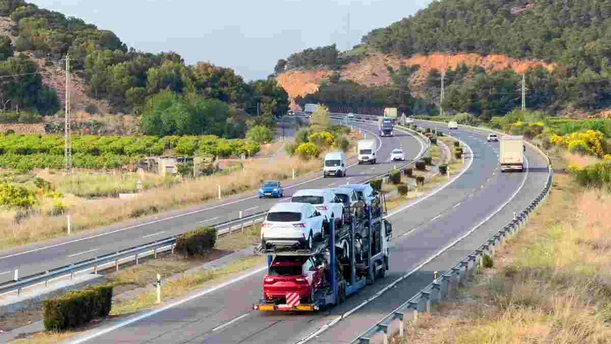 Strategies for Obtaining Low Cost Automobile Shipping Quotes