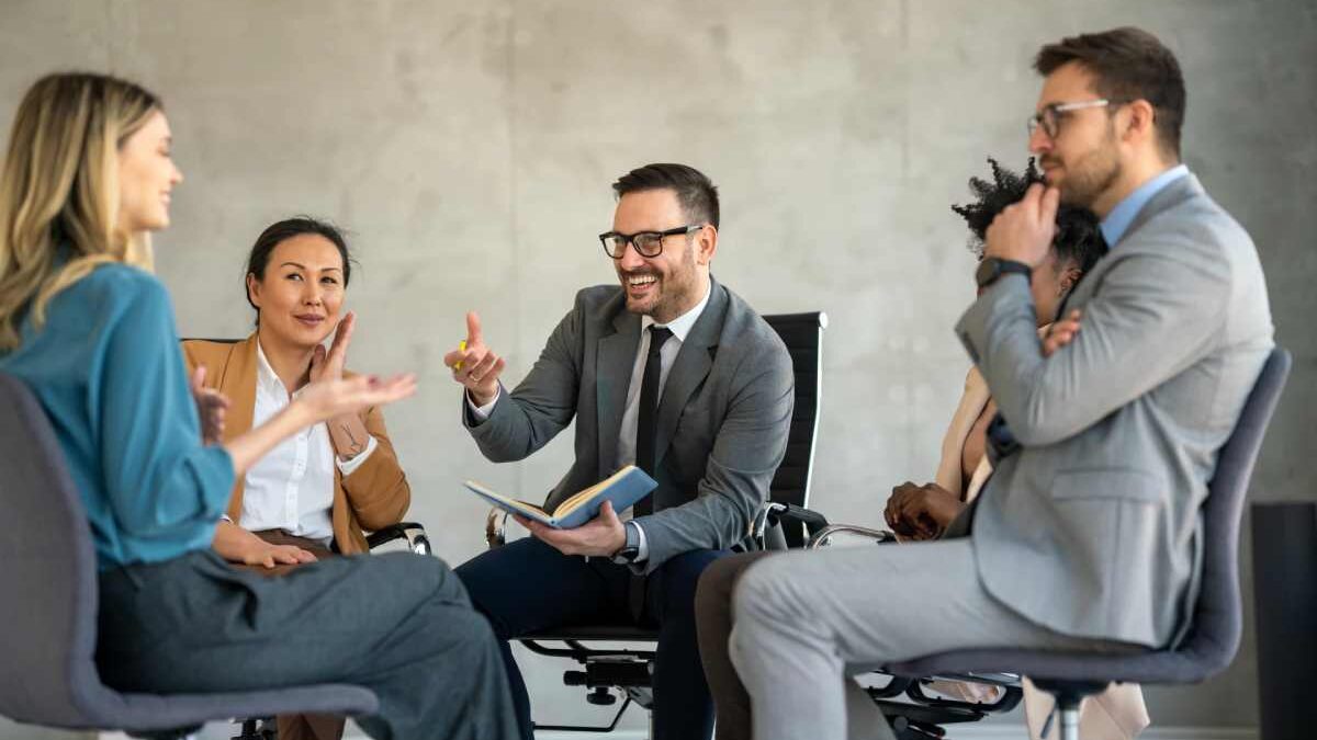 Body Language for Charisma: 12 Science-Backed Techniques