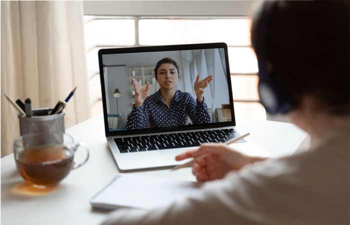 charisma communication in different contexts