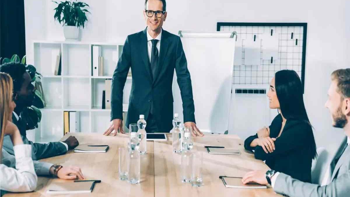 Developing Charisma and Confidence: A Practical Guide to Becoming More Magnetic