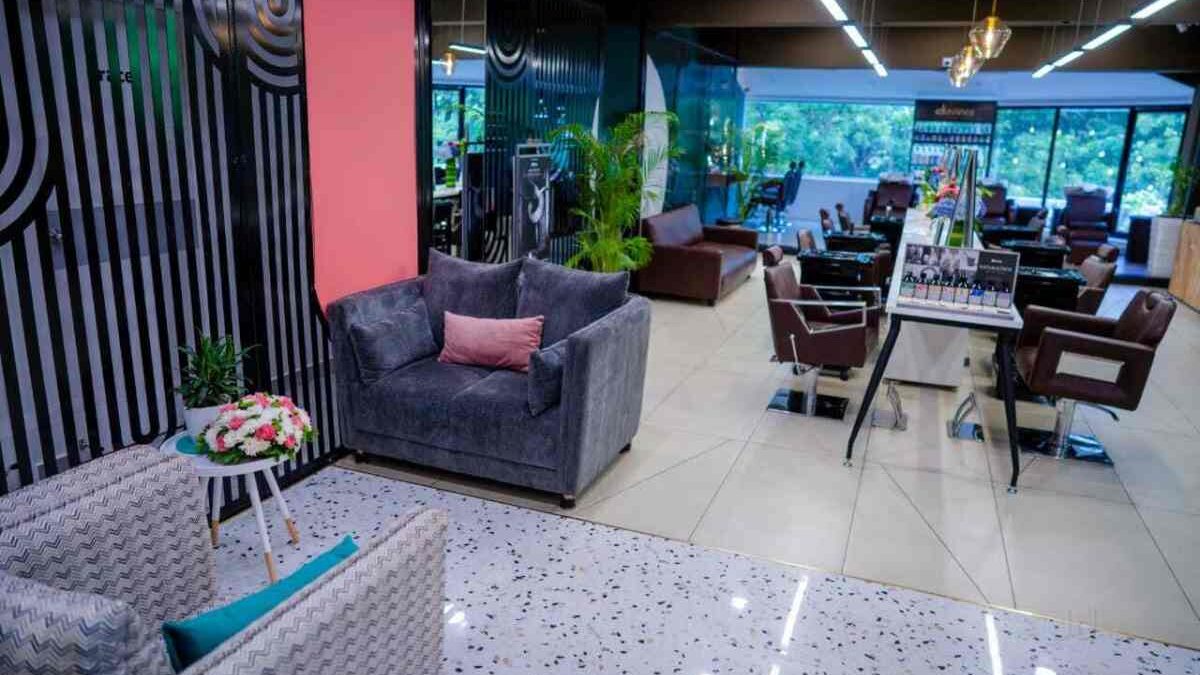 Virtue Salon Kolathur India – Complete Guide (Services, Prices, Reviews & Why It’s Trending)